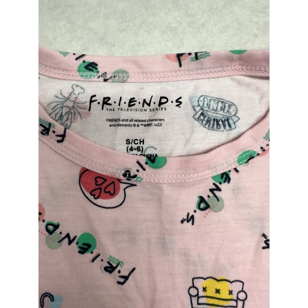 Friends TV Show Womens Pajama Set Size Small Pink Tee Shorts Socks Sleep Set - Picture 3 of 9